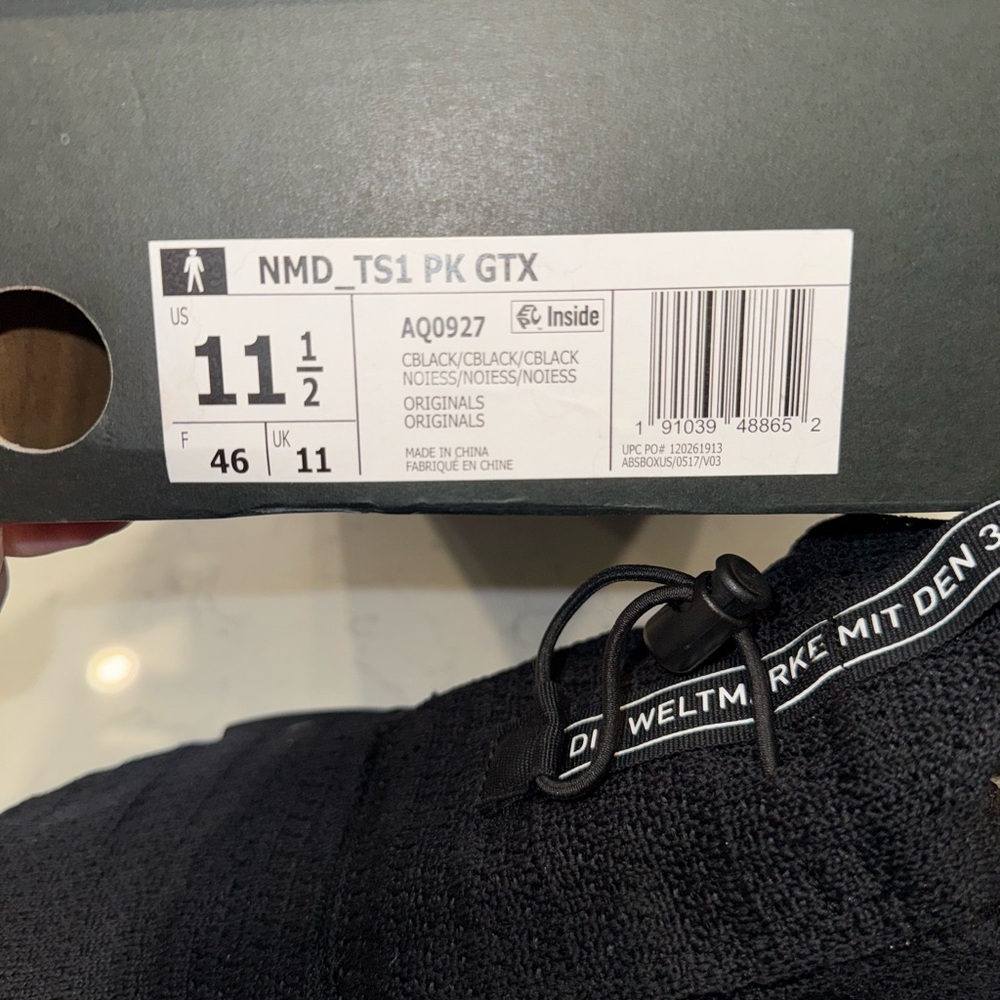 Adidas NMD R1 Triple Black Sneakers - Picture 5 of 5